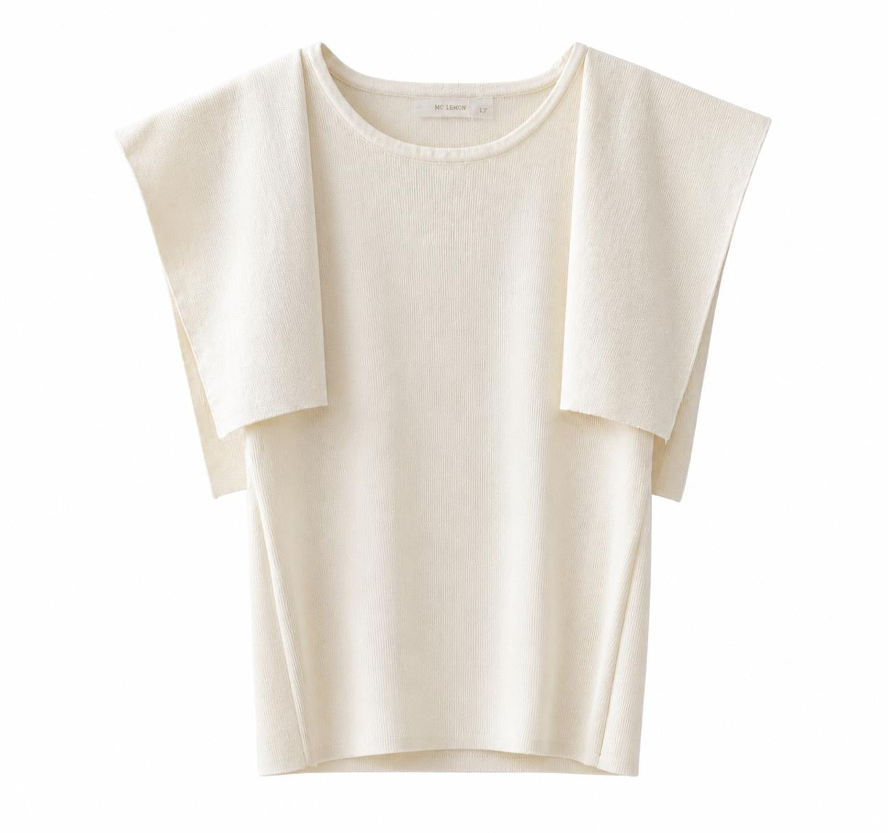 Conjunto de blusa y pantalón.